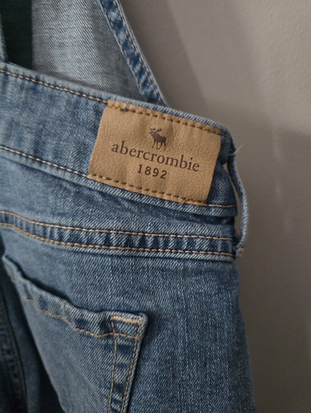 ABERCROMBIE:: Girls Denim Shortalls - Picture 3 of 6